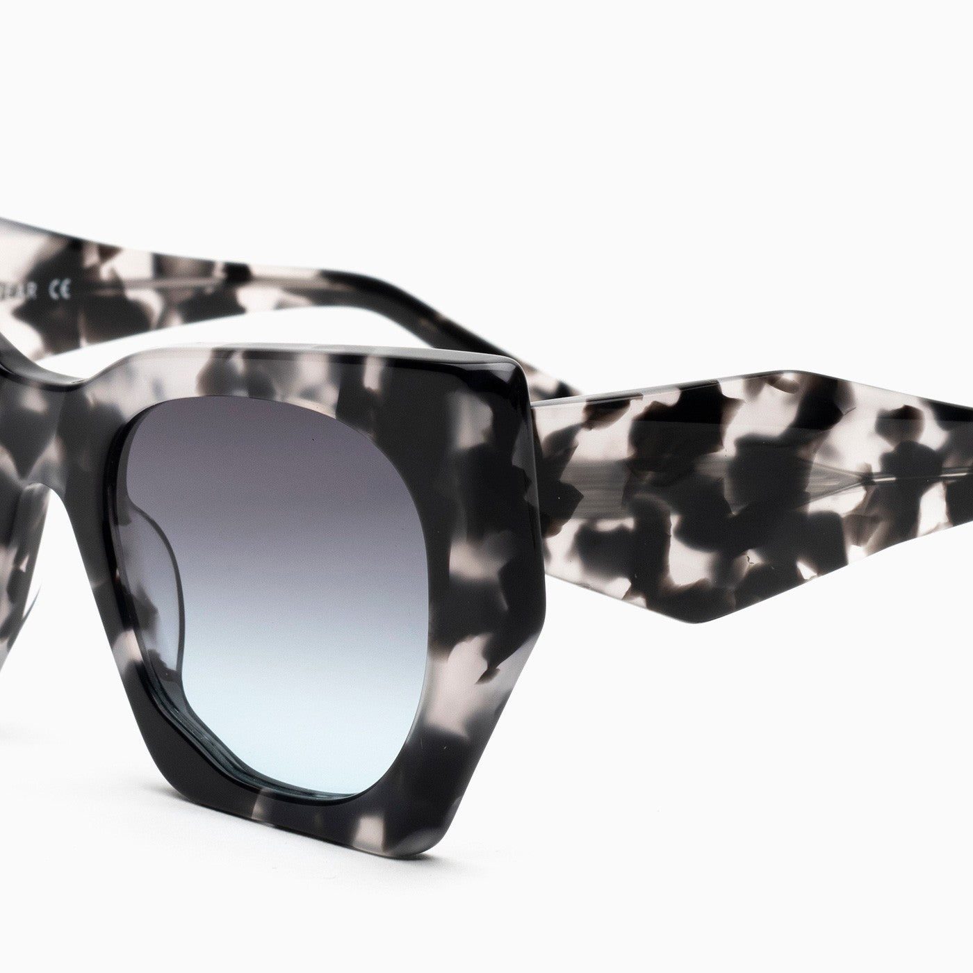 BSTT - Black Tortoise Ferret