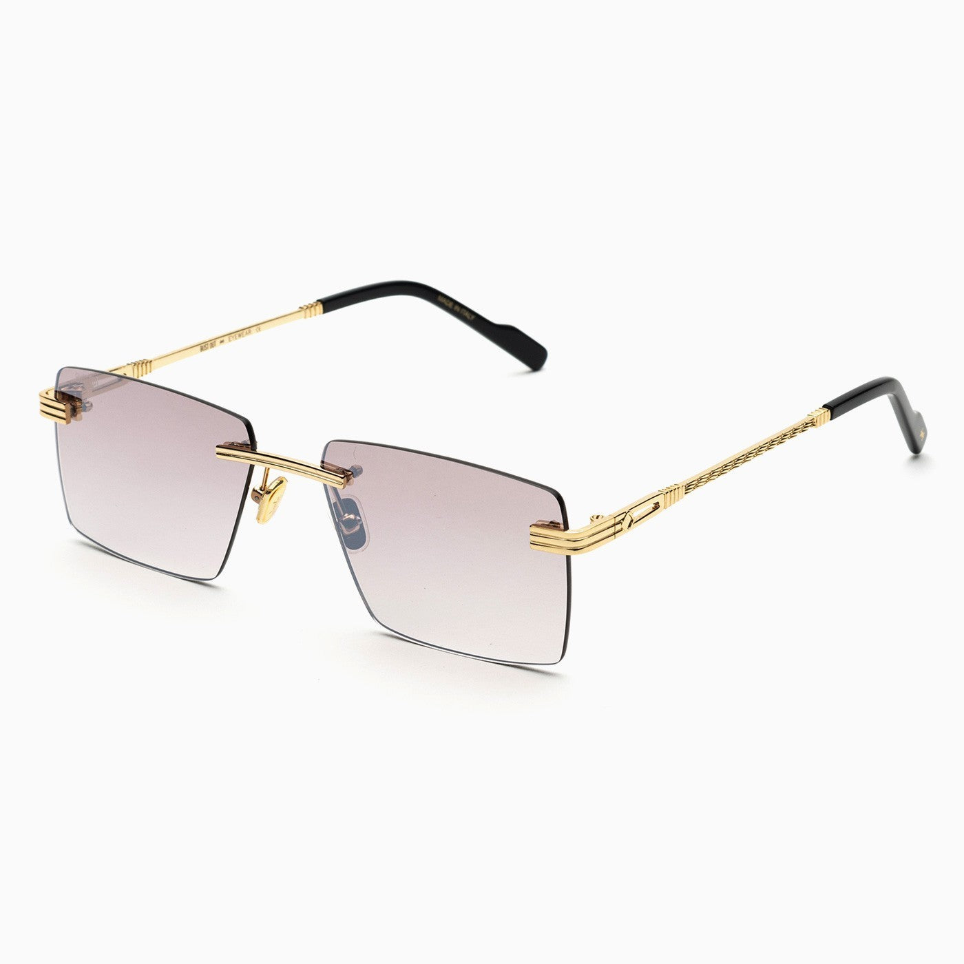Travis Angle Oro
